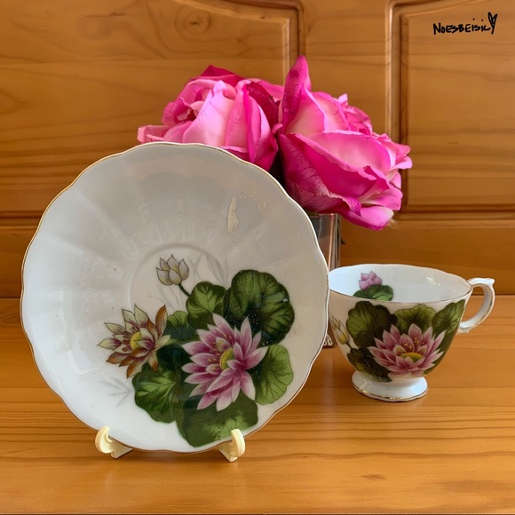 🚫SOLD•E✝️SY🚫 Vintage July Water Lily Teacup - Picture 2 of 11